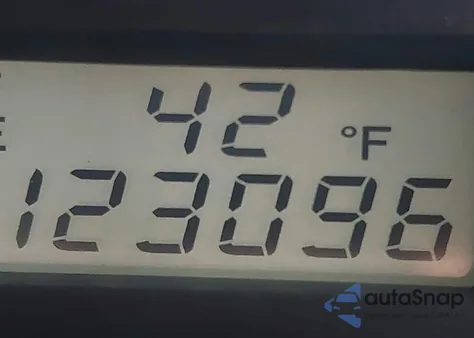 2003 Toyota Corolla Le z USA, uszkodzony, nr VIN 1NXBR32E33Z000964